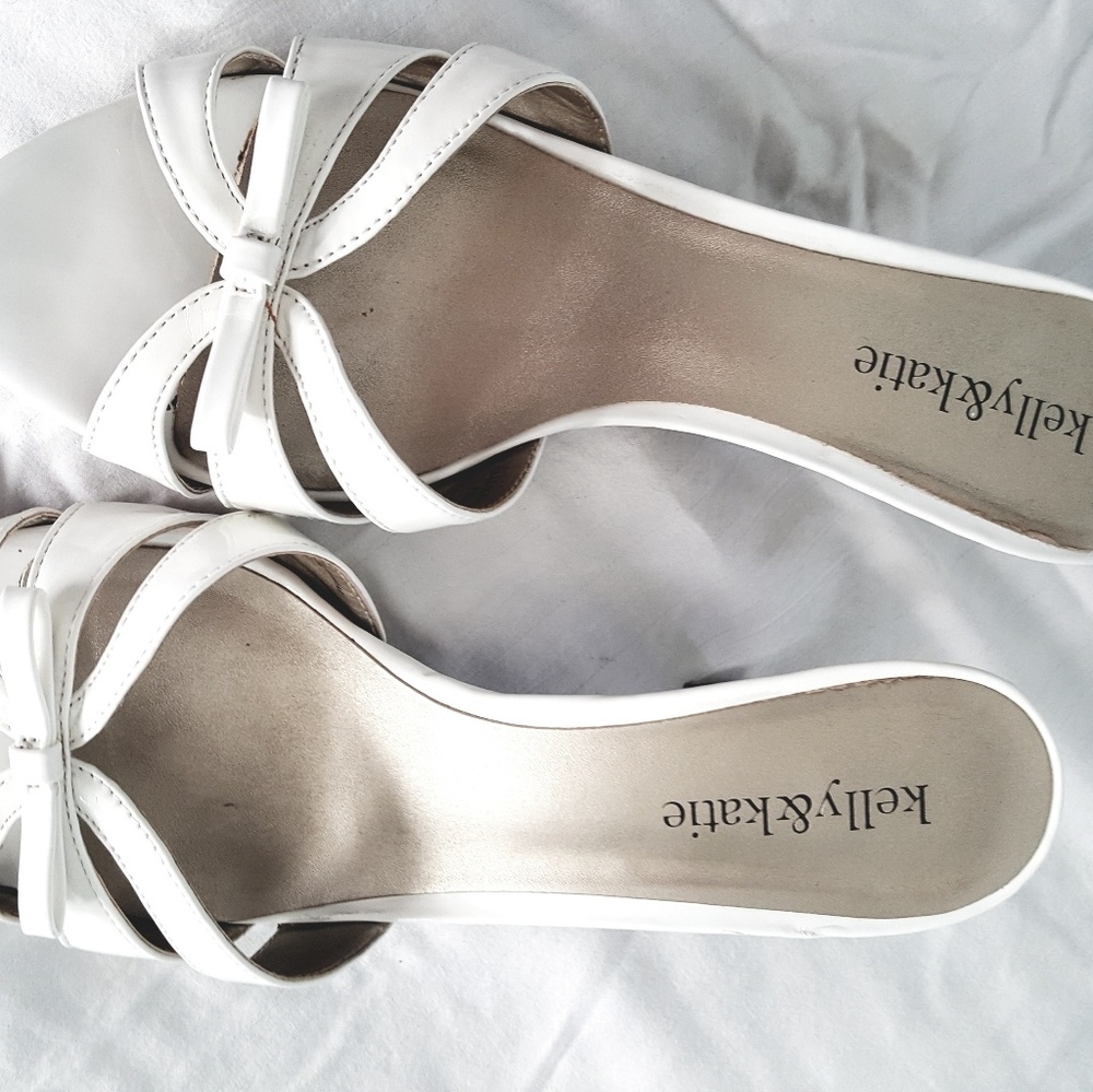White patent leather Libby sandal